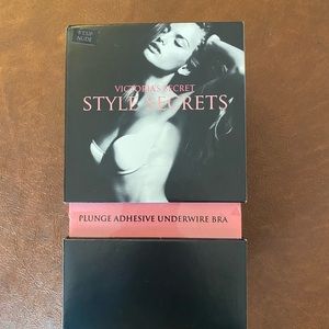 Victoria’s Secret Plunge Adhesive Bra B Cup Nude New in Box